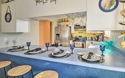 Photo 3 - 'breezy Heights' Townhome < 1 Mi to Beach