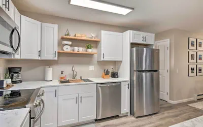 Photo 3 - Modern Anchorage Apartment Near Hospitals!