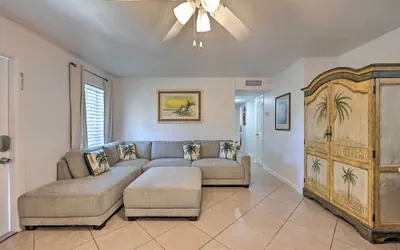 Photo 3 - Bright Naples Home - 4 Mi to Botanic Gardens!