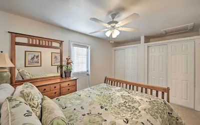 Photo 2 - Bright Naples Home - 4 Mi to Botanic Gardens!