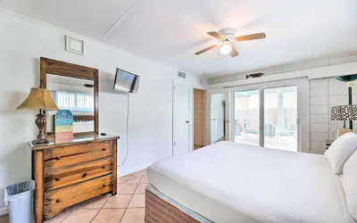 Photo 4 - South Padre Island Vacation Rental: Steps to Beach