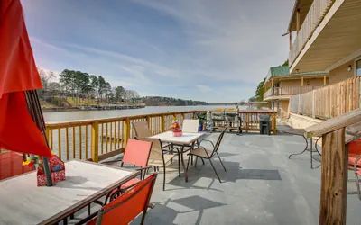 Photo 3 - Lakefront Hot Springs Condo w/ Community Dock