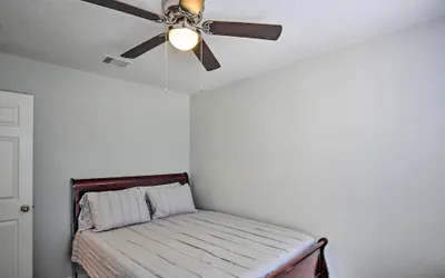 Photo 3 - Spacious San Antonio Retreat ~ 9 Miles to Usta!