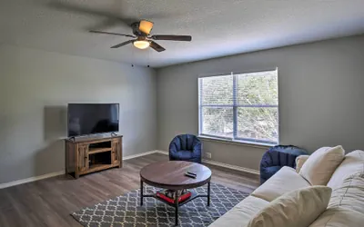 Photo 4 - Spacious San Antonio Retreat ~ 9 Miles to Usta!