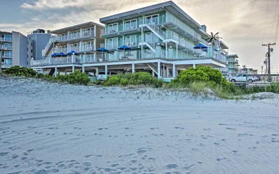Photo 2 - Wildwood Crest Condo w/ Pool: Walk to Restaurants!