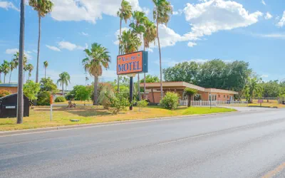 Photo 2 - Vali Ho Motel By OYO Weslaco Mercedes