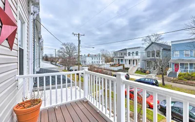 Photo 4 - Chic Richmond Apartment w/ Private Deck and Patio!