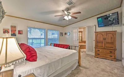 Photo 3 - Texas Home w/ Deck, Walk to Cedar Creek Reservoir
