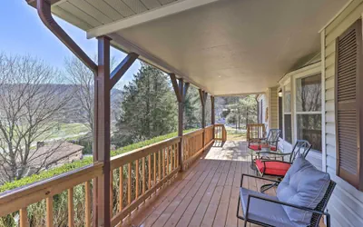 Photo 3 - Hot Tub & Fire Pit at Luxe Blue Ridge Bungalow