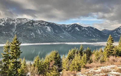 Photo 4 - Homey Cle Elum Lake Apt w/ Shared Hot Tub & Views!