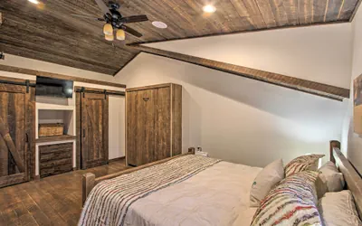 Photo 2 - Homey Cle Elum Lake Apt w/ Shared Hot Tub & Views!