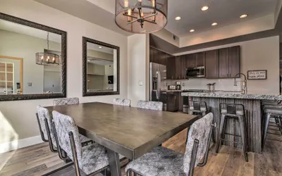 Photo 4 - Silverthorne Waterfront Home: Hot Tub & Mtn View!