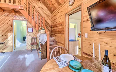 Photo 2 - Cute Pinetop Cabin w/ Gas Grill - Hike & Golf!