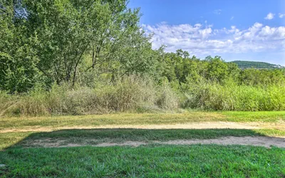 Photo 3 - Cozy Condo w/ Pool Access, 5 Mi to Table Rock Lake
