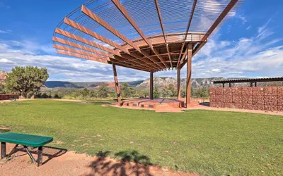 Photo 2 - Romantic Sedona Suite W/patio < 1Mi to Trails/town