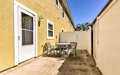 Photo 5 - Waterfront Corpus Christi Townhome w/ Pool & Dock!