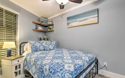 Photo 4 - Corpus Christi Beach Condo w/ Community Pool!
