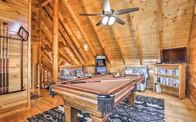 Photo 4 - Smoky Mountain Family Cabin w/ Deck, Grill & Views
