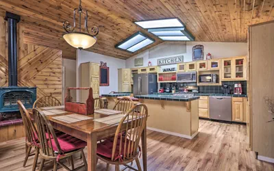 Photo 5 - Hildas Cabin Retreat w/ Mtn Views & Patio!