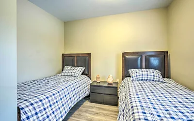 Photo 5 - Family-friendly Keansburg Home: Walk to Beach!