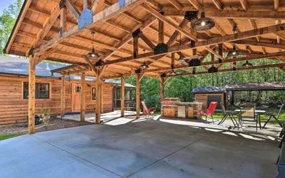 Photo 2 - Rustic Sunset Escape on 67 Acres: Outdoor Kitchen
