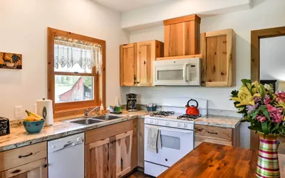 Photo 5 - Columbia Falls Vacation Rental: 10 Mi to Whitefish