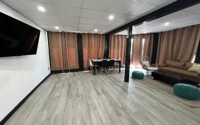 Photo 5 - Harborside Suites