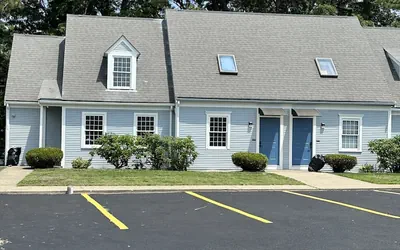 Harborside Suites