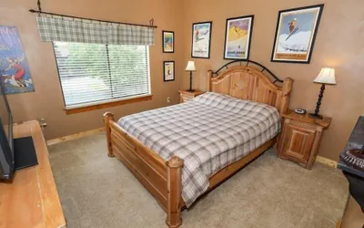 Photo 3 - Seven Springs 2 BR Premium Condo, Walk to Slopes by RedAwnin