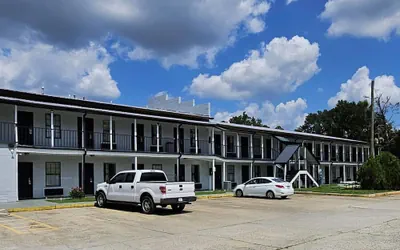 Photo 2 - Rodeway Inn Hattiesburg North