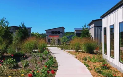 Photo 3 - Bluffside Gardens