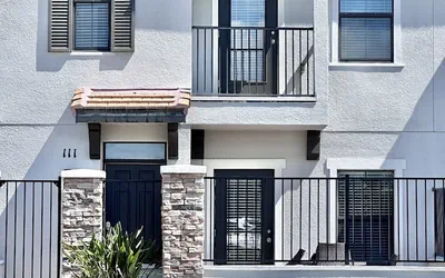 Photo 2 - Balmoral Resort- 111kb 2 Bedroom Townhouse by RedAwning