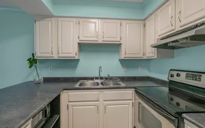 Photo 4 - One Bedroom Gulf Shores Condo With Beach Access
