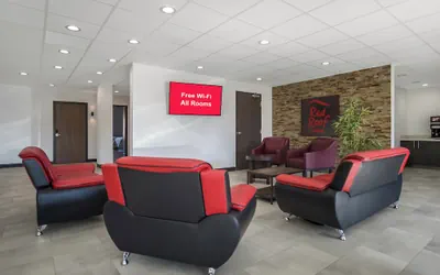 Photo 3 - Red Roof Inn Lancaster, TX