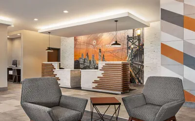 Photo 4 - La Quinta Inn & Suites By Wyndham Mount Laurel / Moorestown