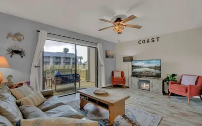 Photo 2 - Fisherman Friend! - Coastal Condo - Views Await!