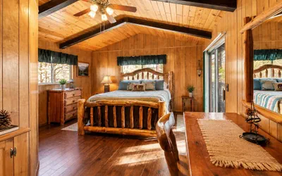 Photo 3 - Moonridge Manor