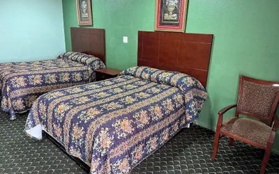 Photo 5 - Roadside Inn