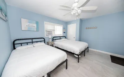 Photo 3 - Nassau Inn Beachfront