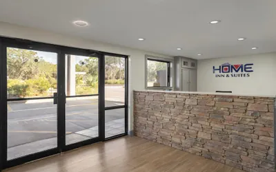 Photo 3 - Home Inn & Suites Orlando-Apopka