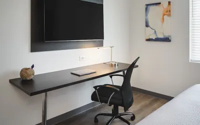 Photo 4 - stayAPT Suites Jackson