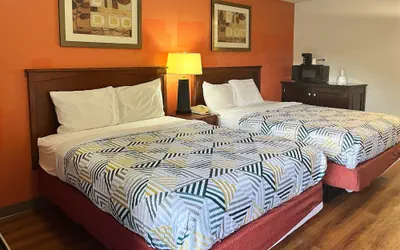 Photo 4 - Studio 6 Suites Dayton, Oh - Englewood