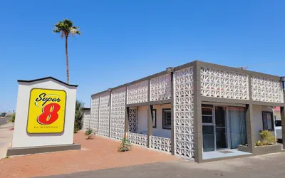 Photo 2 - Super 8 By Wyndham El Centro North