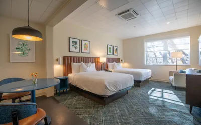 Photo 3 - The Holbrook Hotel
