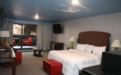 Photo 3 - Historic Cow Palace Inn