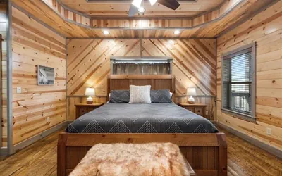 Photo 3 - Heartland Retreat 4 Bedroom Cabin by Redawning