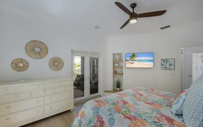 Photo 5 - Fanta Sea 4 Bedroom Home by RedAwning