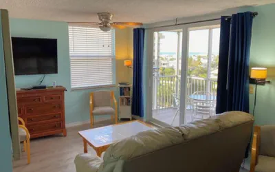 Photo 4 - Don s Bonita Beach Tennis Club