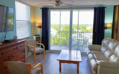Photo 3 - Don s Bonita Beach Tennis Club