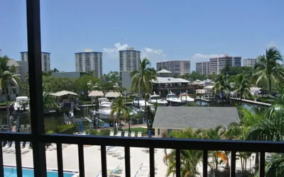 Photo 5 - Fred s Santa Maria Harbour Resort Condo